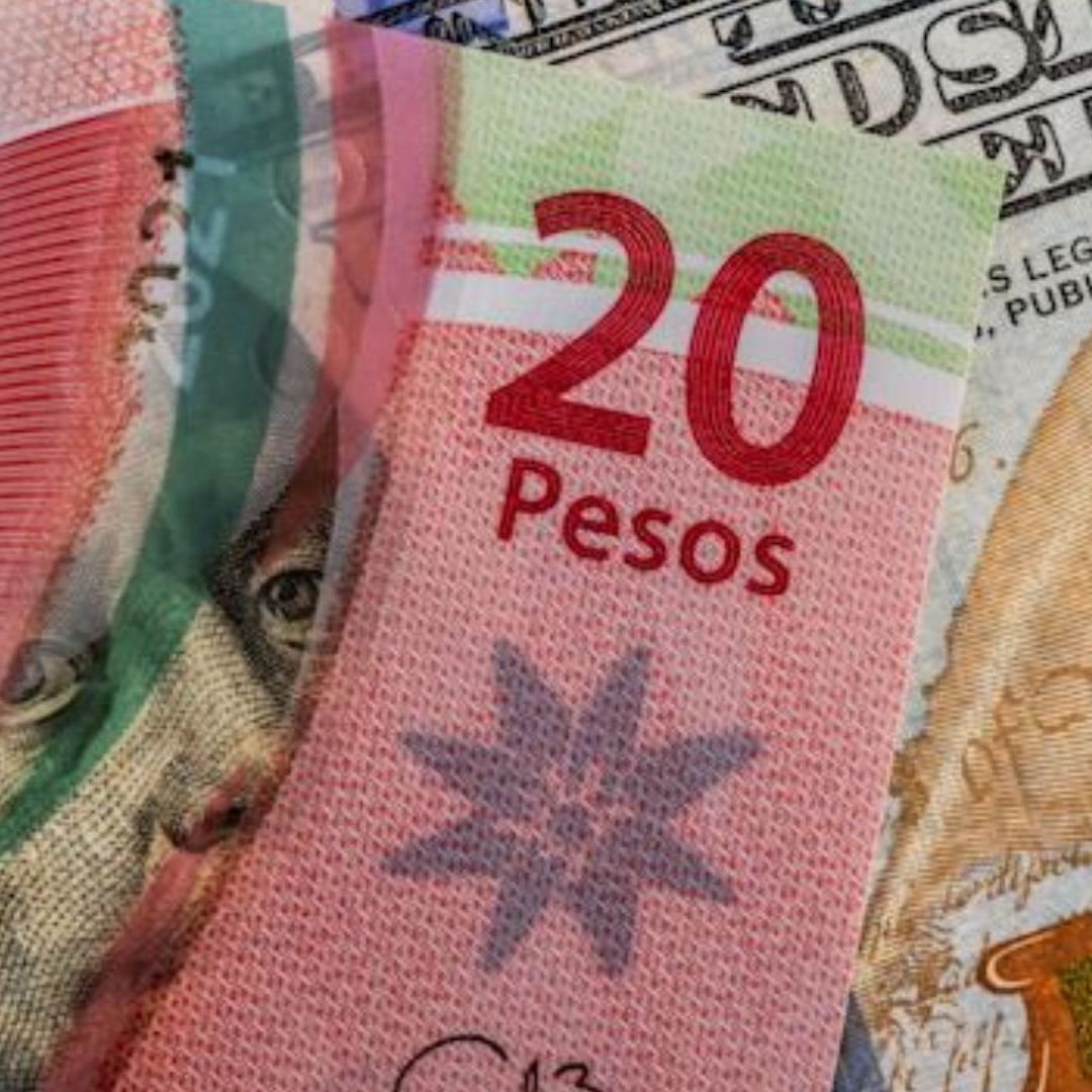 Peso Mexicano Cierra Semana con Ganancias y Dow Jones Bate Récord en Wall Street