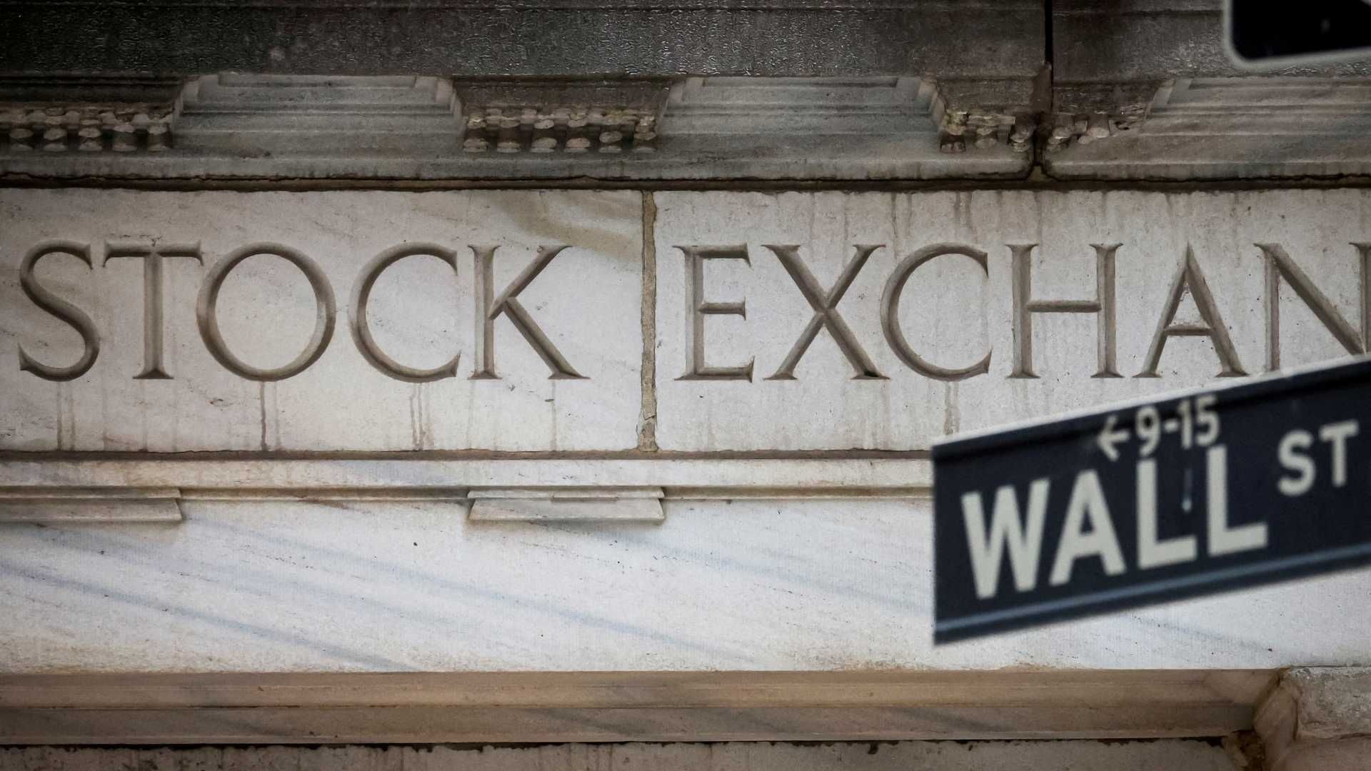 Entrada de Wall Street a la Bolsa de Valores de Nueva York
