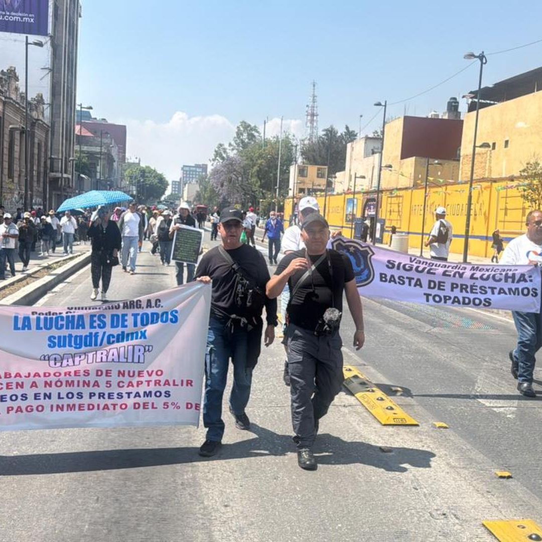 Policías en protesta.