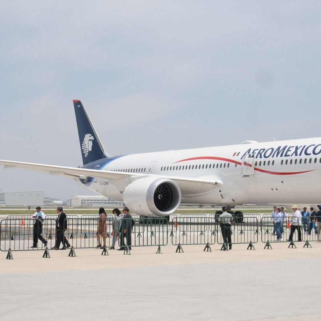 Sobrecargos Emplazan a Huelga a Aeroméxico para el 1 de Junio; ¿Qué Pasará con mi Vuelo?