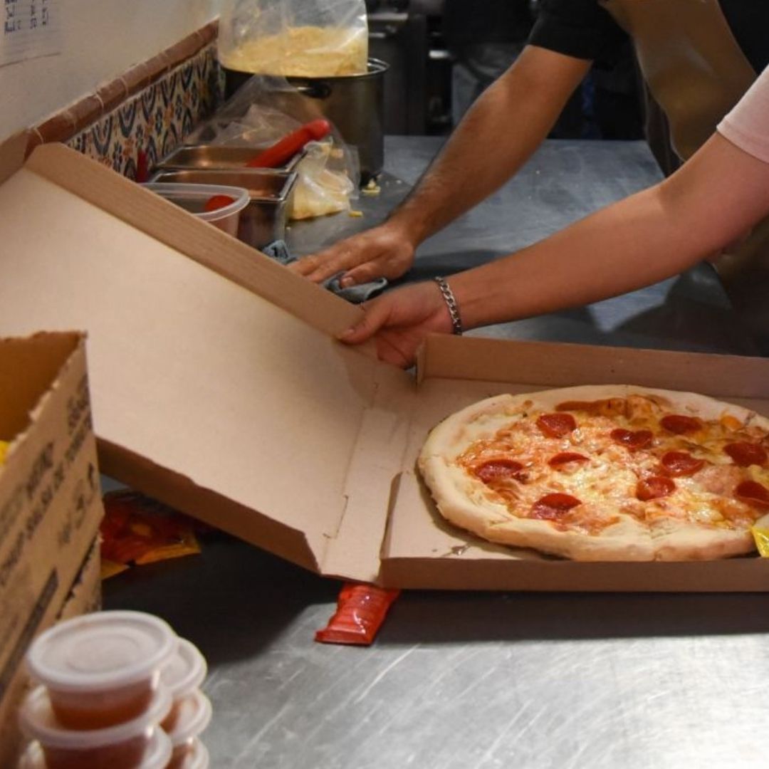 Desmantelan Banda que Asaltaba Pizzerías en CDMX, ¿Cómo Operaban y Elegían Negocios?