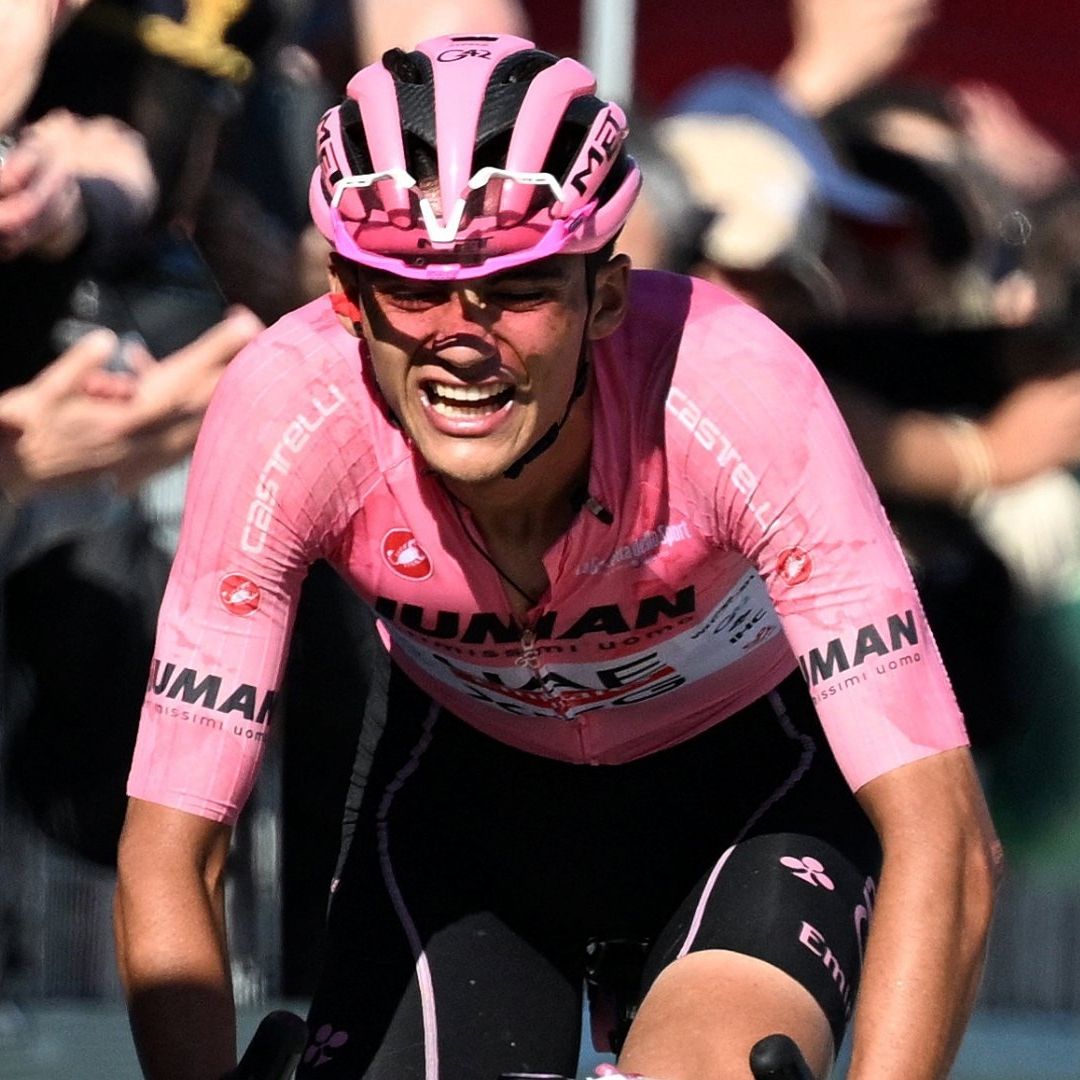 Isaac del Toro mantiene liderato en Giro de Italia