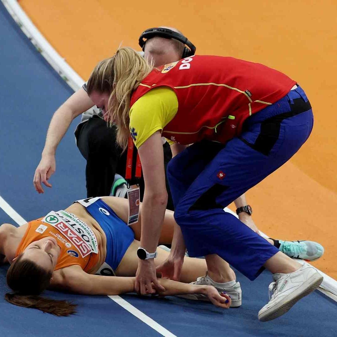 Maureen Koster sufrió una aparatosa caída