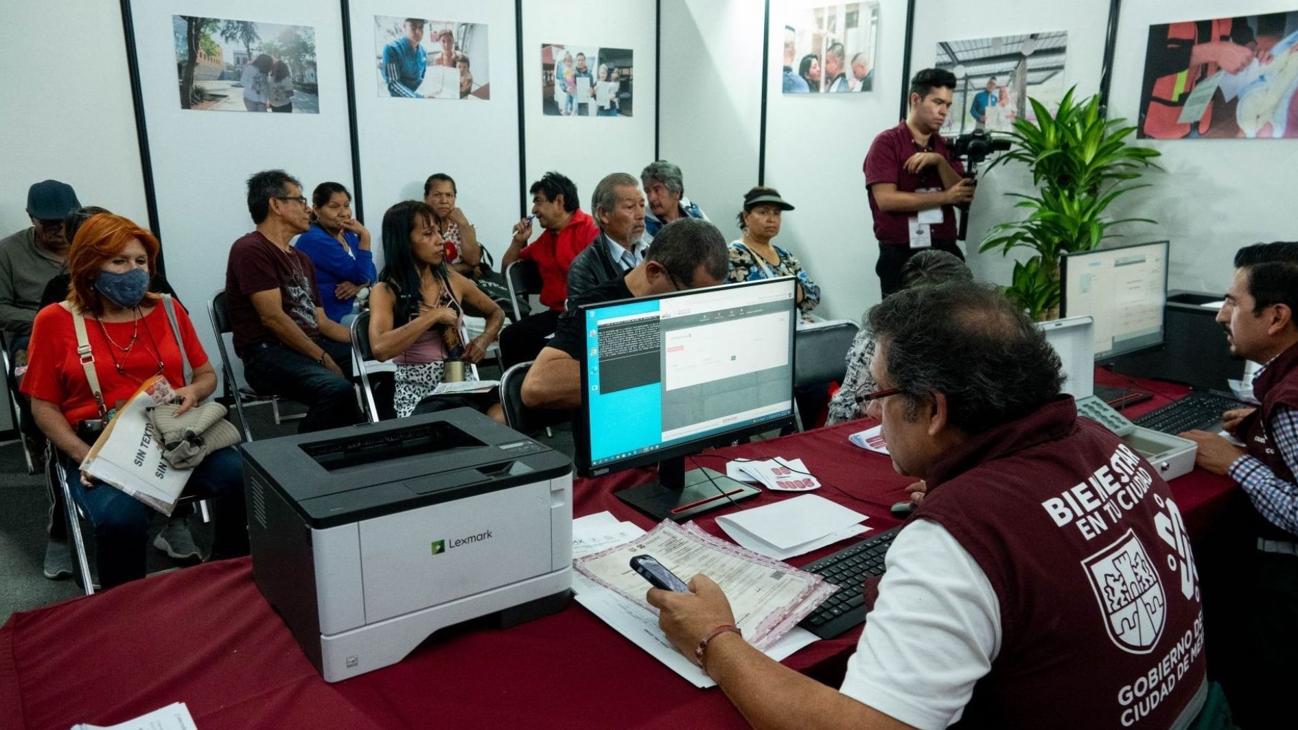 Puedo Retirar Dinero Afore Si Estoy Trabajando. Checa Retiros Permitidos Ley 2025