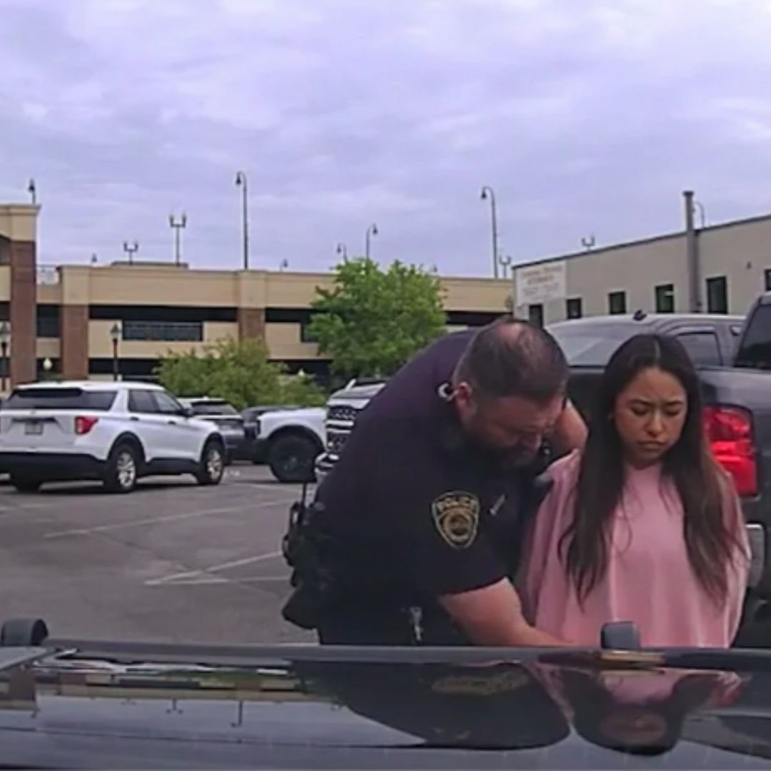 Ximena Arias, Mexicana de 19 Años Casi Deportada en EUA por Error Aunque Desestimaron Cargos
