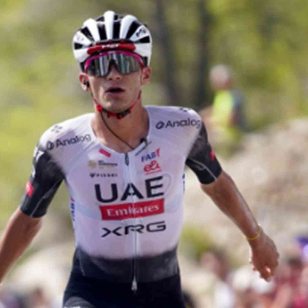 El ciclista mexicano Isaac del Toro