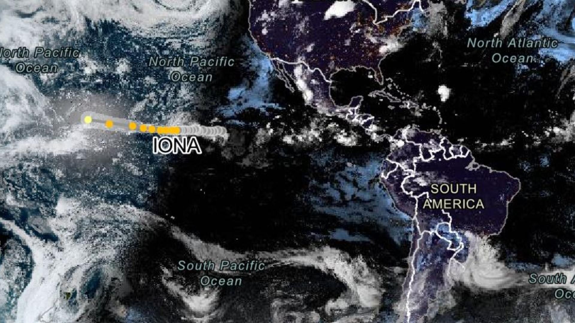 Iona lleva una trayectoria hacia el oeste.