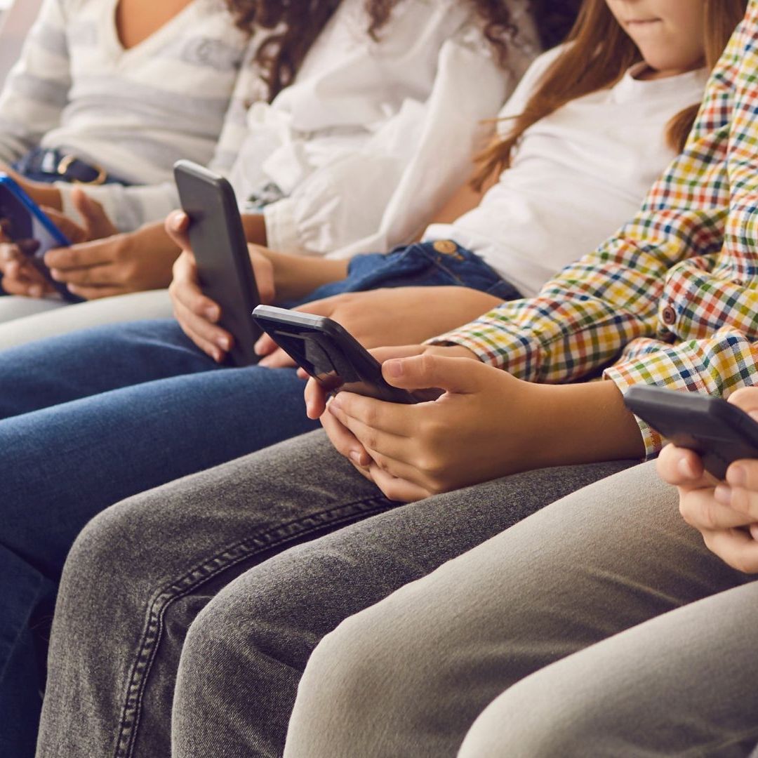 Expertos advierten sobre los efectos negativos de las redes sociales