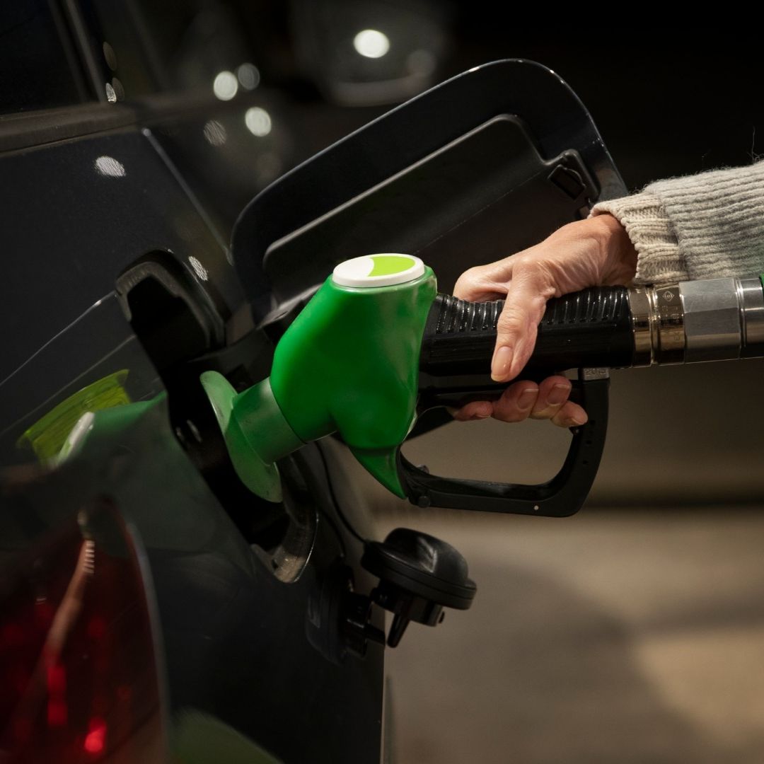 Ya es Oficial: Conductores Pagarán 100% de Impuesto a Gasolina Magna; Hacienda Quita Beneficio