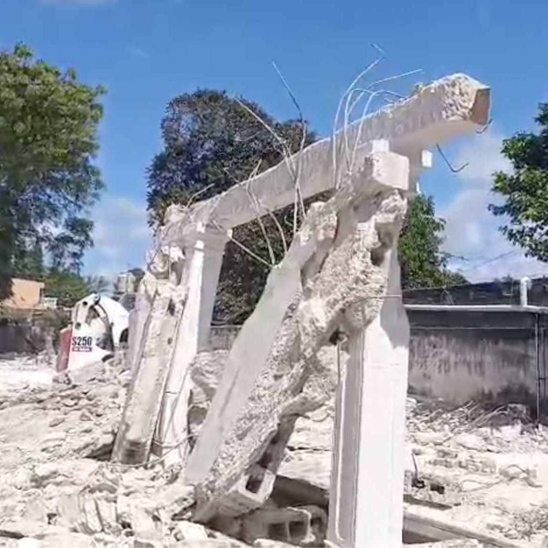 Derrumbe de Construcción Deja Dos Personas Lesionadas en Colonia San Antonio Cinta Mérida Yucatán