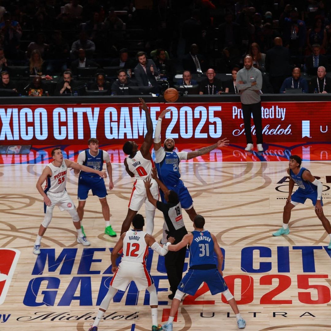 Dallas y Detroit ofrecieron un espectáculo de alto nivel en el NBA Mexico City Game 2025.