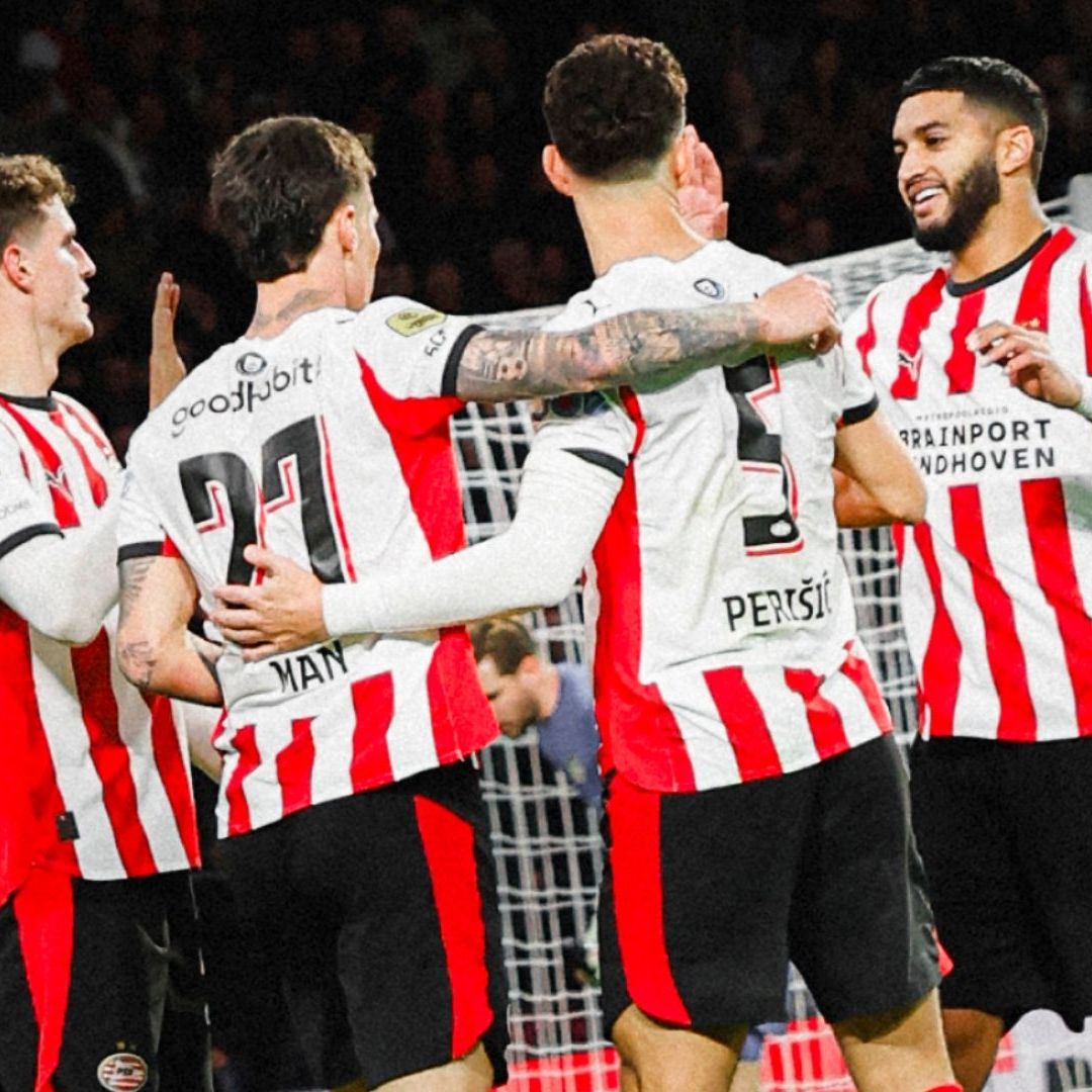 El PSV Eindhoven festeja la goleada ante el Fortuna Sittard en la Jornada 11 de la Eredivisie.