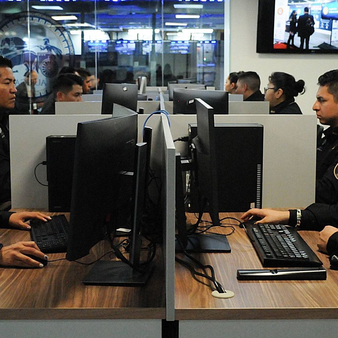 Centro de mando de la Policía Cibernética de CDMX en noviembre 2022. Foto: Cuartoscuro | Archivo