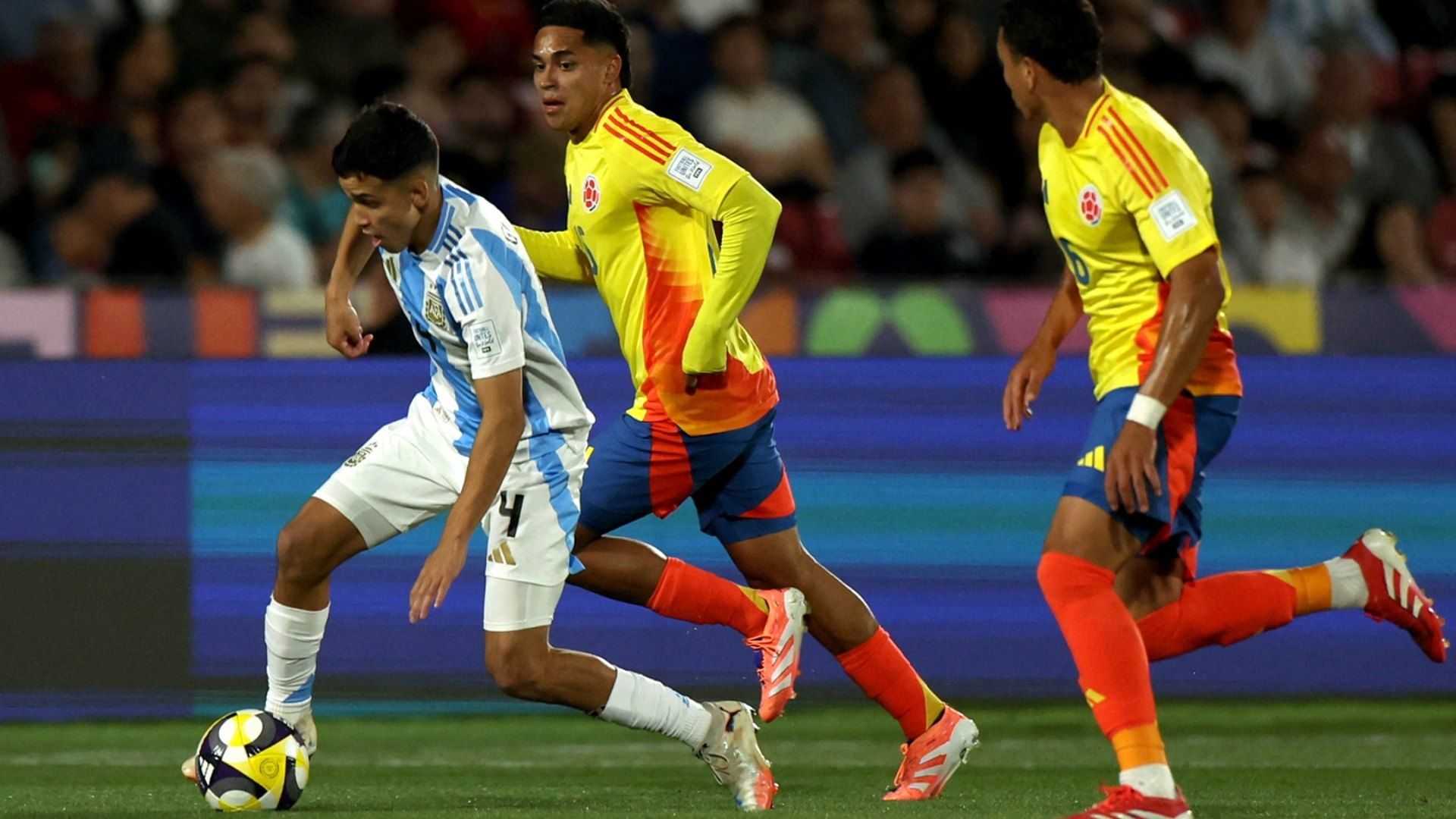 Argentinos y colombianos tienen una rivalidad añeja y se volvieron a encontrar en el Mundial Sub-20.