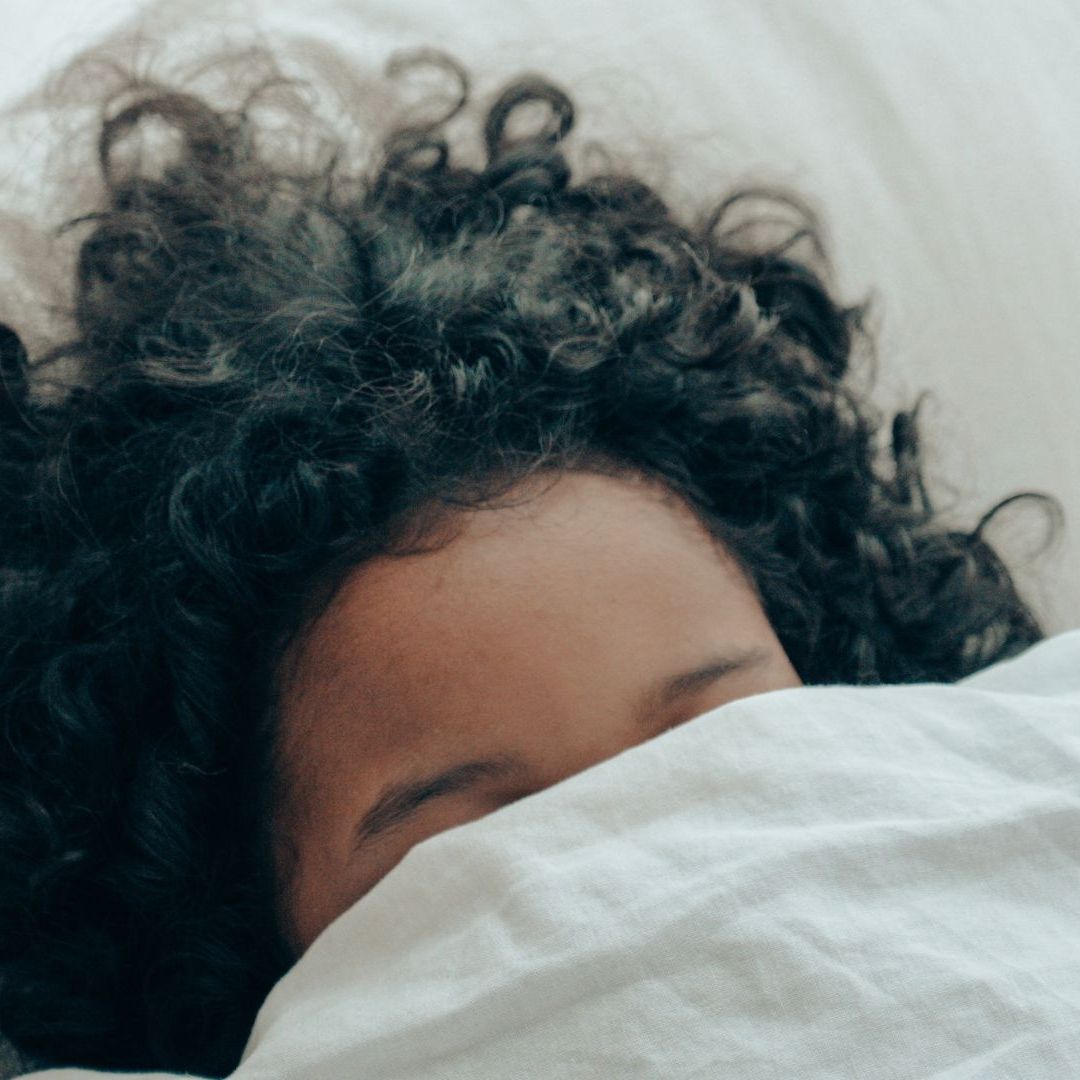 Expertos advierten sobre la mala calidad del sueño. Foto: Canva | Ilustrativa