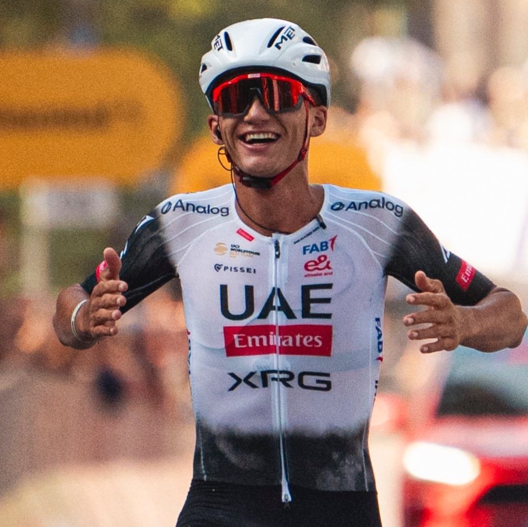¿Cuándo y A Qué Hora Corre Isaac del Toro en el Giro de Lombardía 2025?