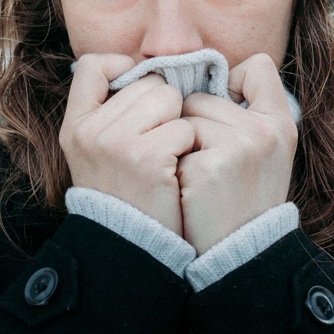 Las personas con urticaria por frío tienen síntomas muy diferentes. Foto: Unsplash | Ilustrativa