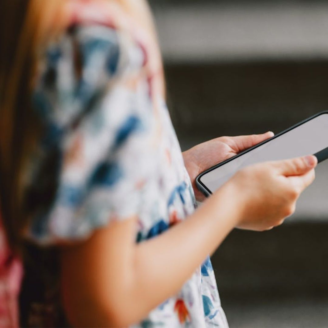 En Este País Fueron Prohibidos los Celulares en Todas las Escuelas; Esto Dice la Ley Aprobada"