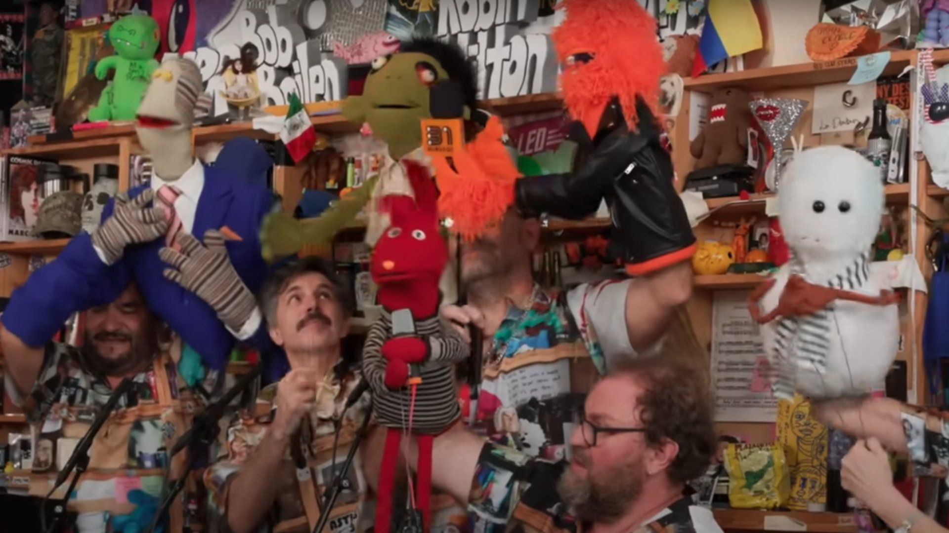 31 Minutos Supera Millón de Visitas en Tiny Desk y Hace Historia ¿Cuáles Personajes Estuvieron?