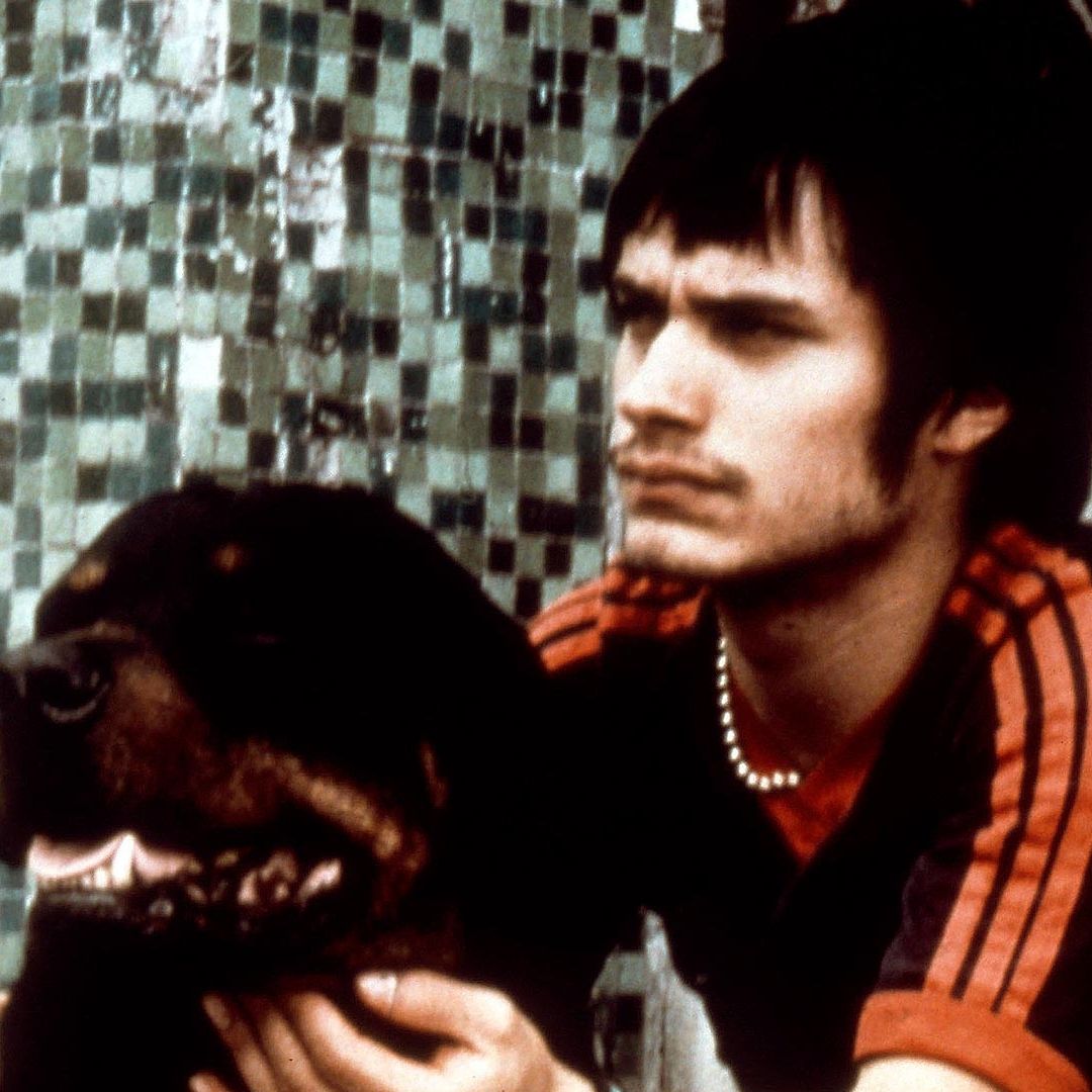 Gael García Bernal en una escena de la cinta 'Amores perros'.