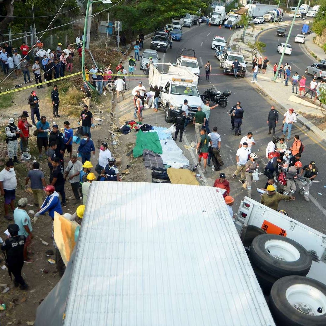Extraditan a EUA a Tres Guatemaltecos Ligados en Muerte de 56 Migrantes en Tráiler en Chiapas