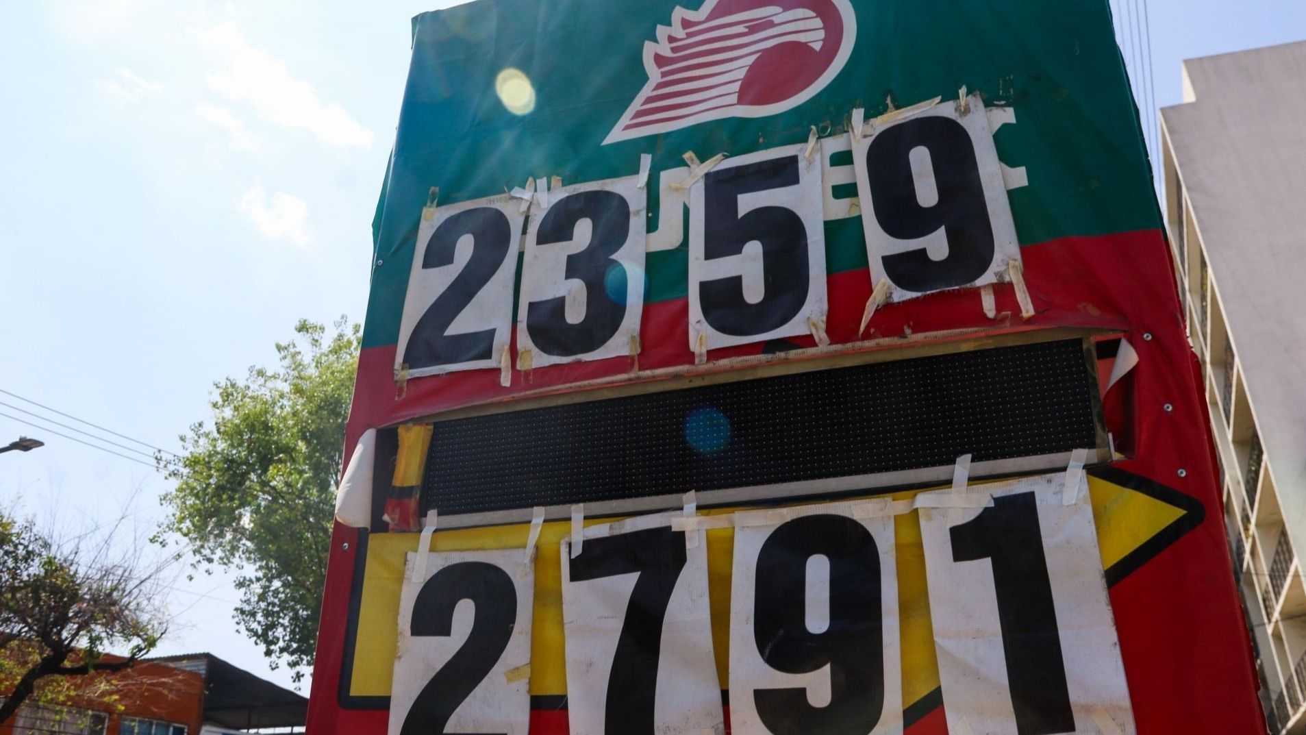 ¿Bajó el Precio de la Gasolina en México por Desplome del Petróleo? Esto Cuesta el Litro Hoy