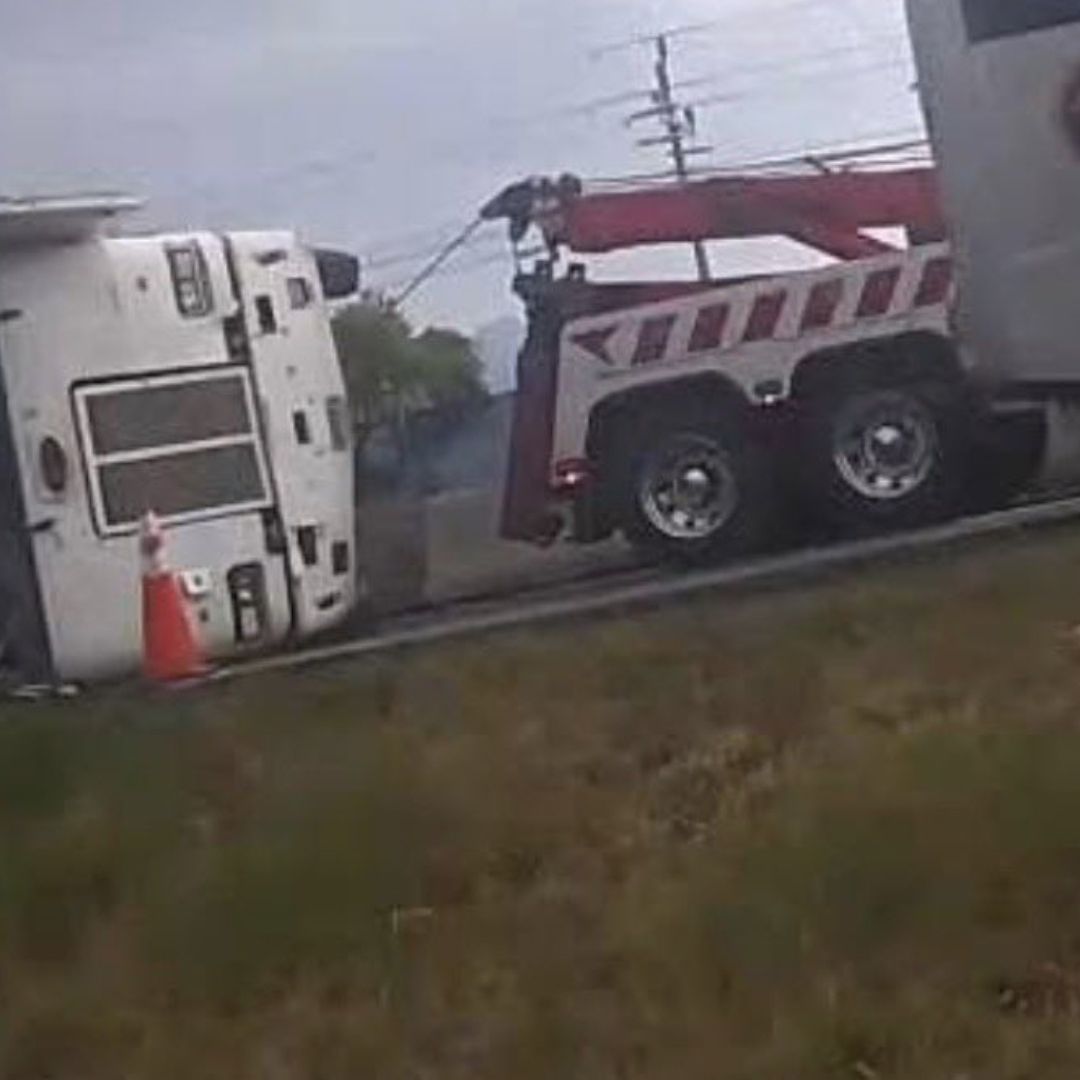 Volcadura Accidente Tractocamión Carretera Apizaco Huamantla Teacalco Tlaxcala