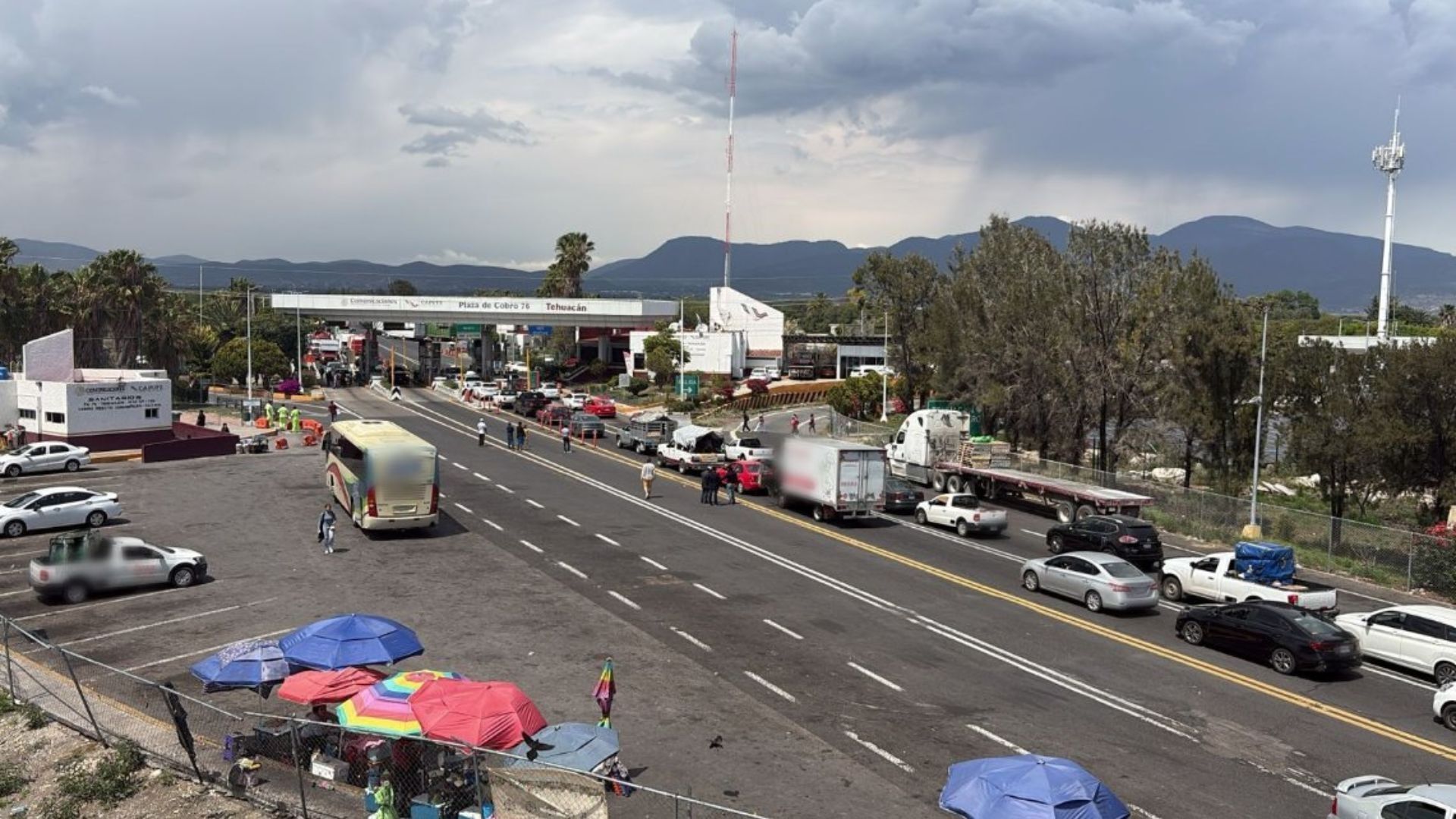 Bloqueo Caseta Cobro 76 Carretera Puebla Tehuacán Cuacnopalan Oaxaca Campesinos