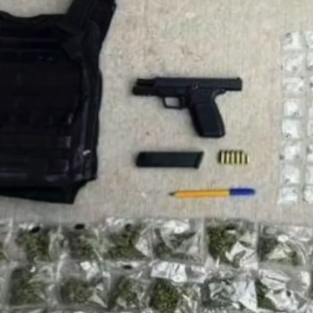 Capturan a Hombre con Marihuana y Dinero en Efectivo en Calles de León Guanajuato / @pazgobgente