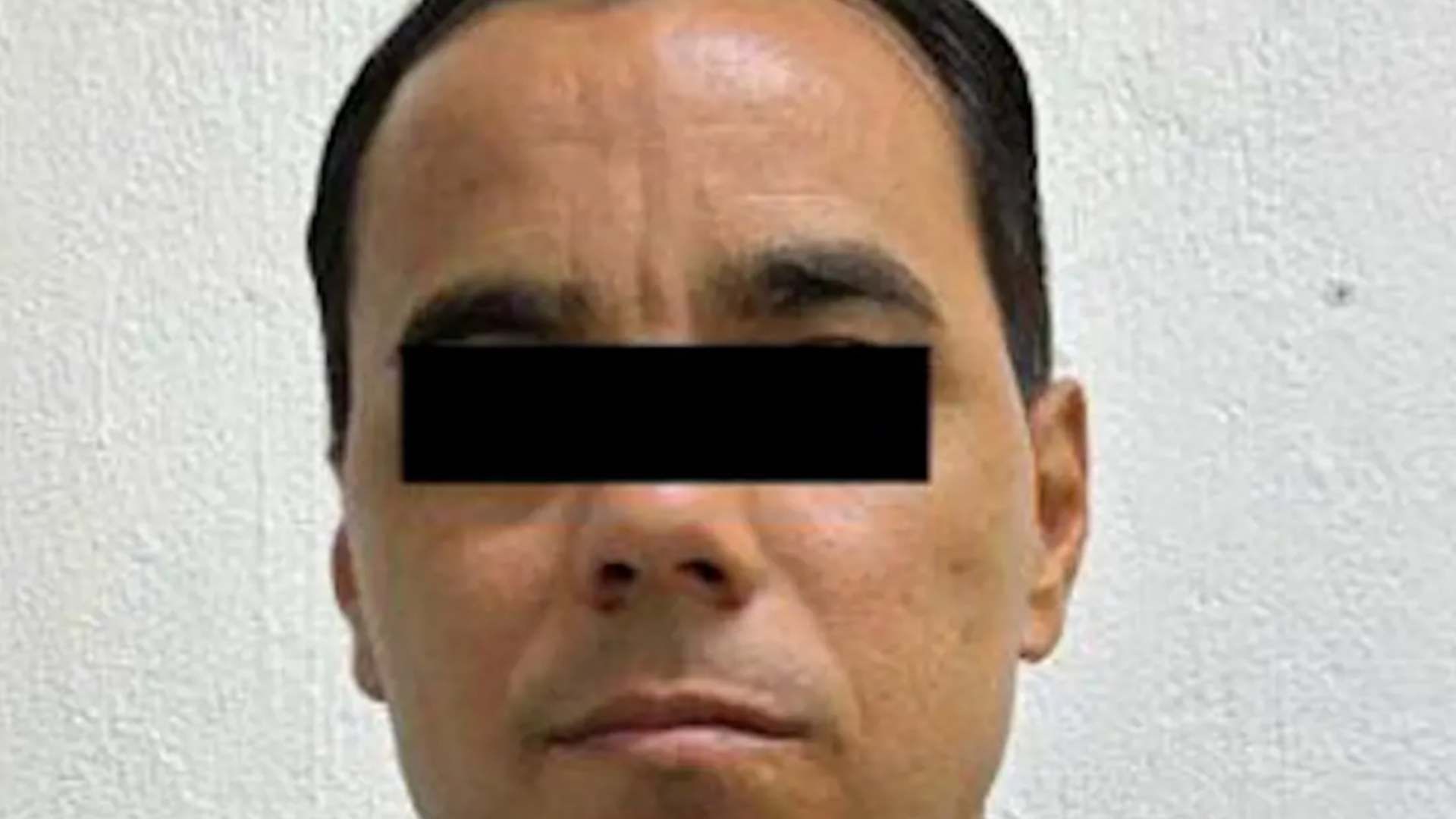 Exfutbolista enfrenta acusaciones por presunto abuso infantil.