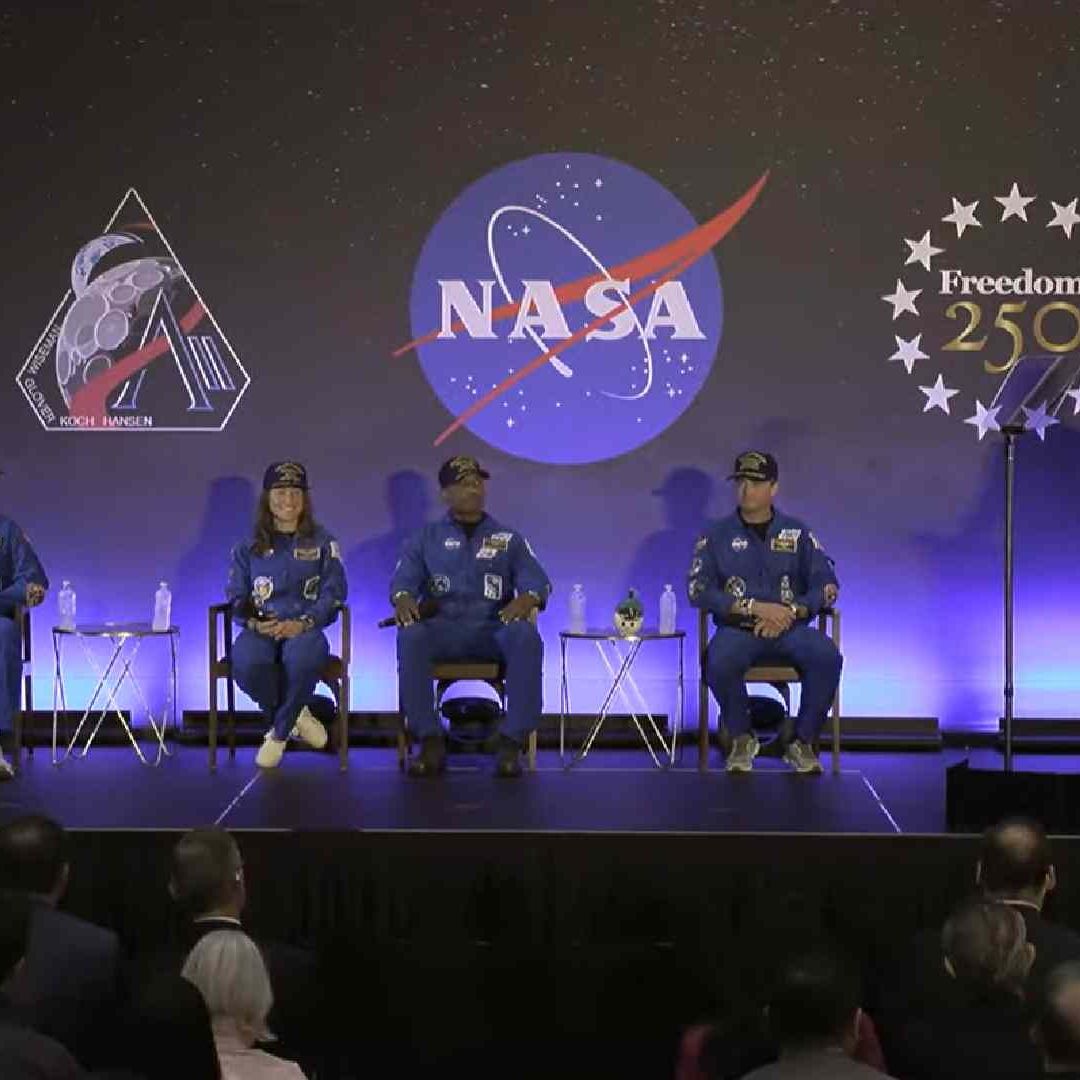 Astronautas En Conferencia Hoy, Sábado 11 de Abril. Foto: NASA