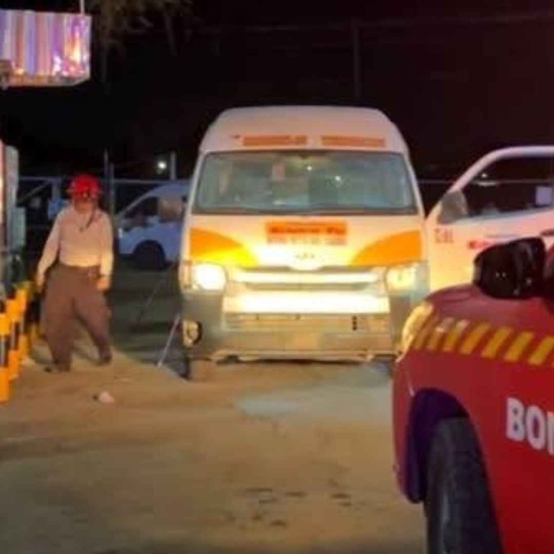 Cinco Lesionados con Quemaduras por Flamazo de Gas por Abastecimiento a Unidad de Transporte Público en Tehuacán