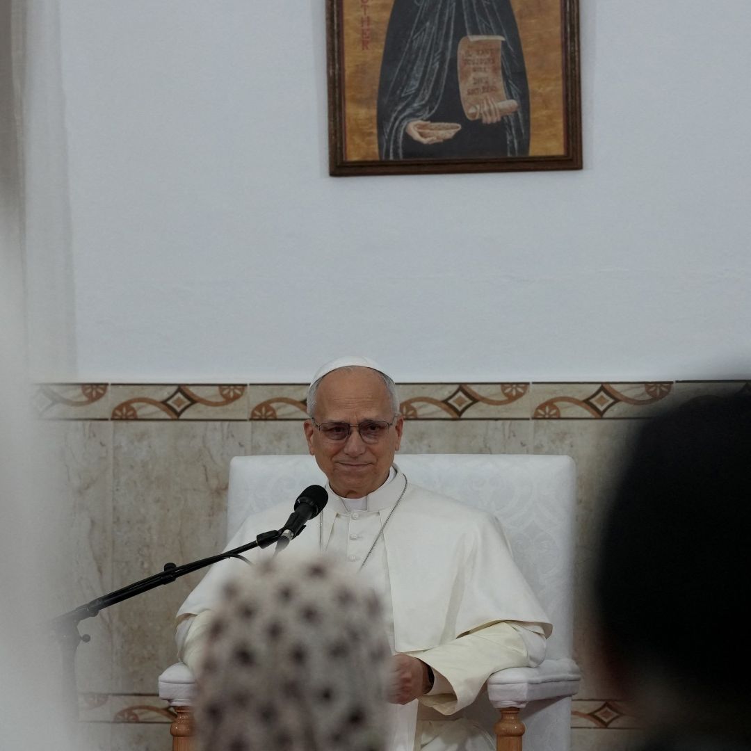 Papa León XIV en el centro para adultos mayores en Annaba, Argelia. Foto: Reuters