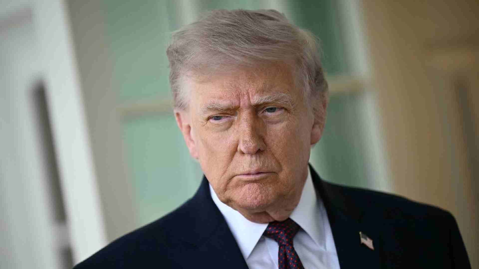 34 barcos pasaron por estrecho de Ormuz en un día, según Trump