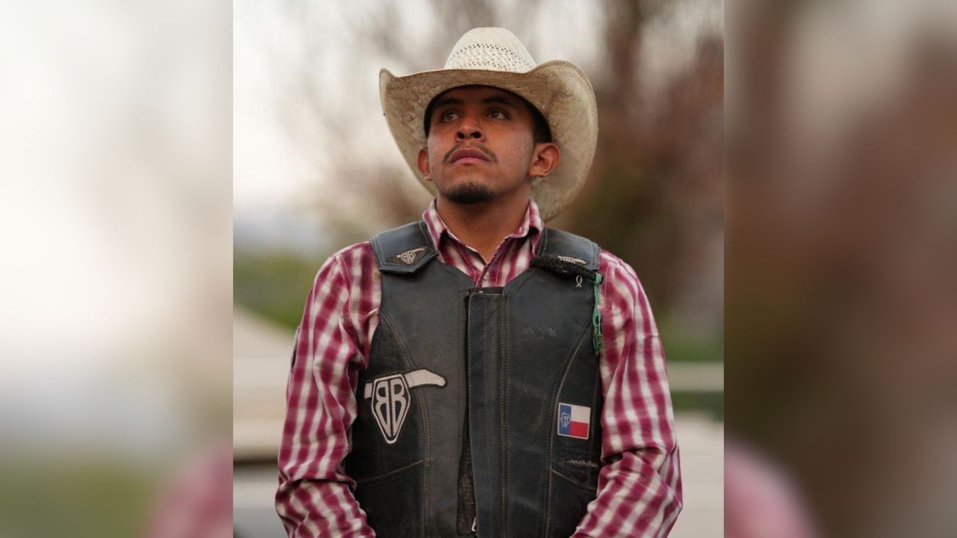 Muere Jinete en Rodeo de Chihuahua; Fue Golpeado por un Toro Durante el Evento