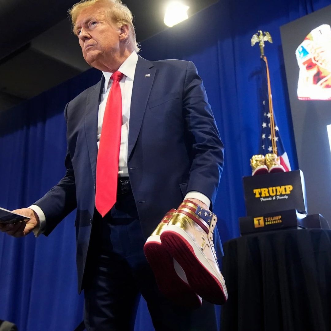 Familia Trump Enfrenta Polémica; los Acusan de Conflicto de Interés en Negocios Internacionales