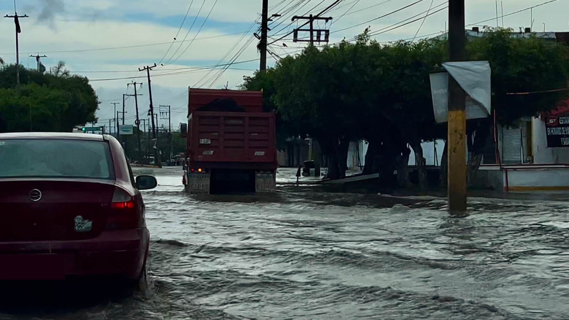 Inundaciones en Poza Rica Hoy Abril 2026 Reportan Afectaciones por Fuertes Lluvias