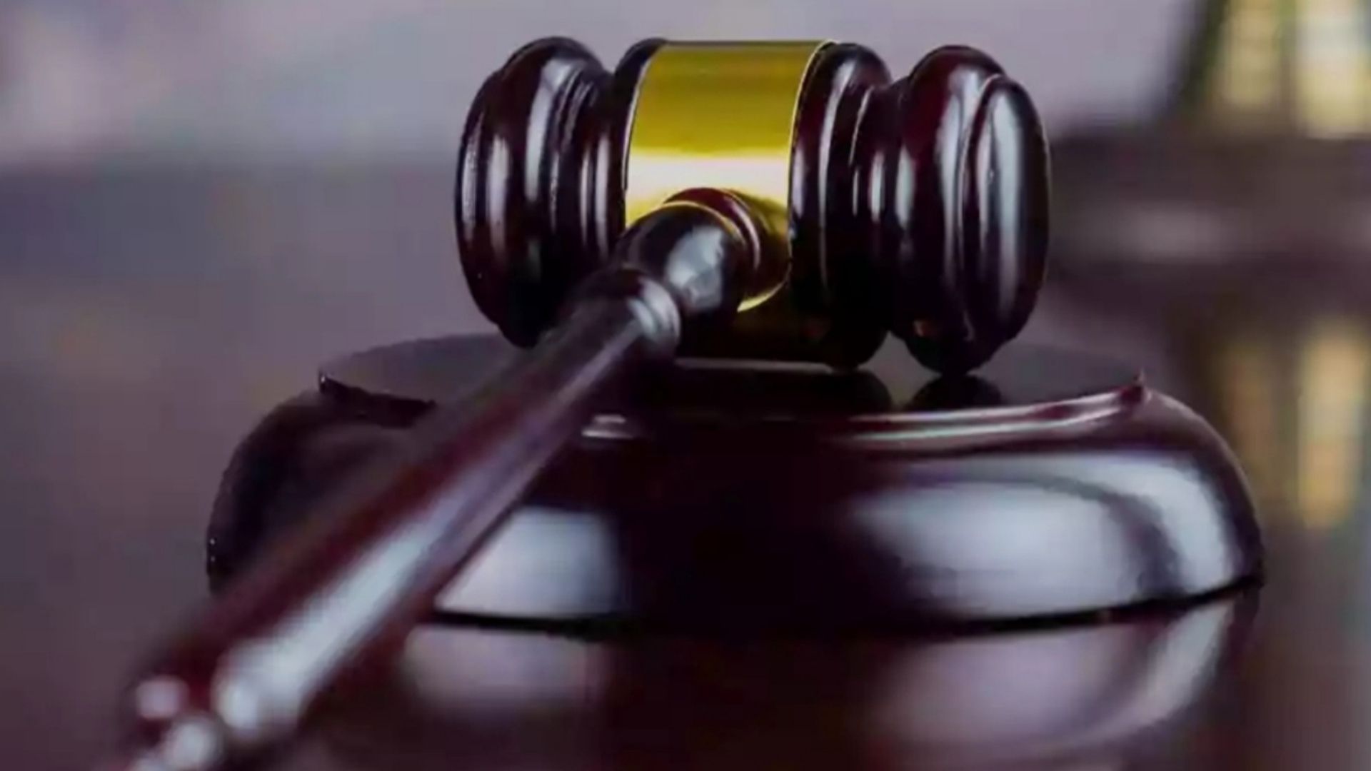 Condenan a 180 Años a Profesor que Grabó a 42 Mujeres en Baños y Probadores.