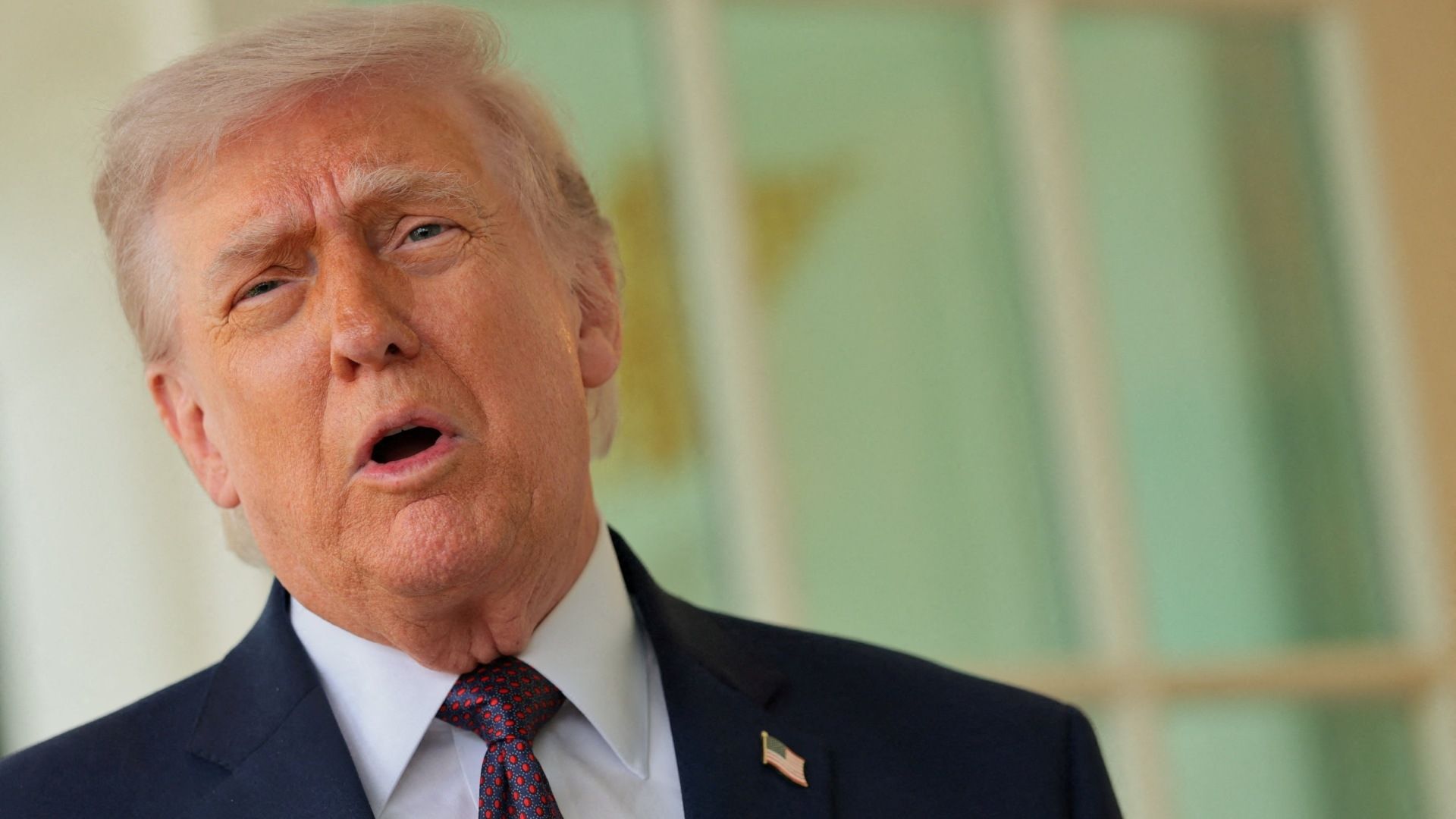 Donald Trump Arremete Nuevamente Contra el Papa por Guerra en Irán.