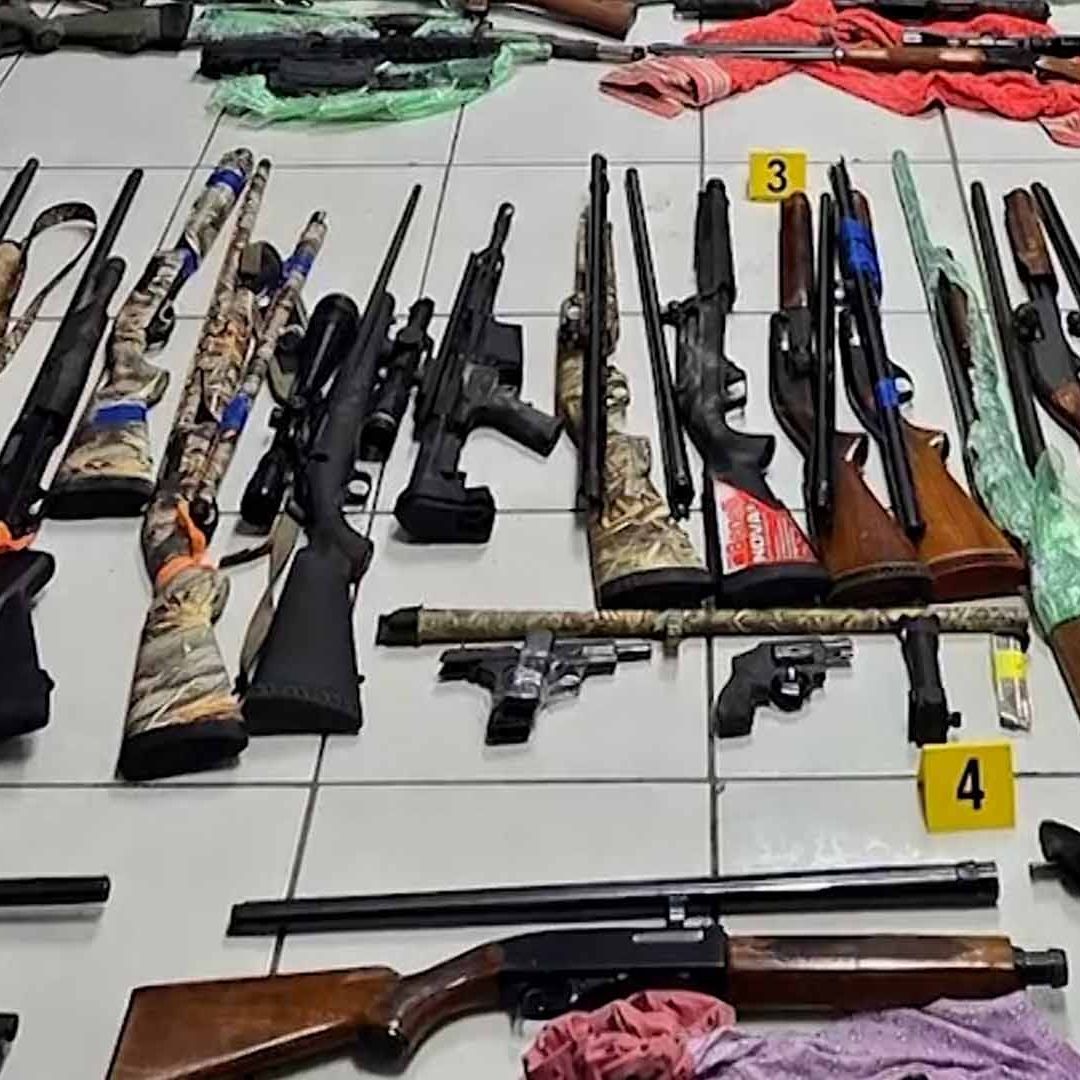 Aseguran 116 Armas Durante Cateo de Casa en Piedras Negras