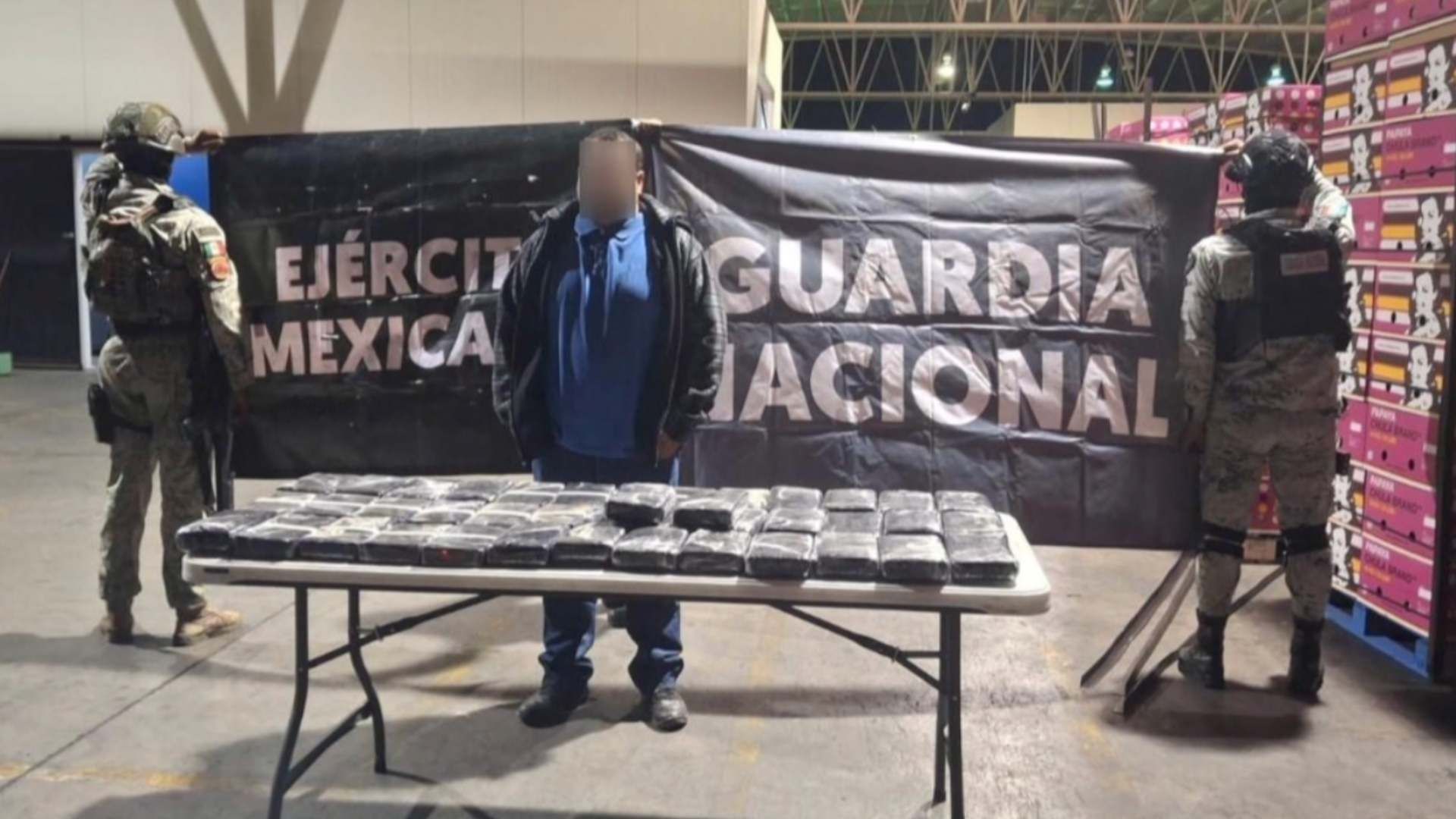 Una Persona Fue Detenida al Transportar Más de 40 Kilos de Presunta Droga en Carretera de Sonora