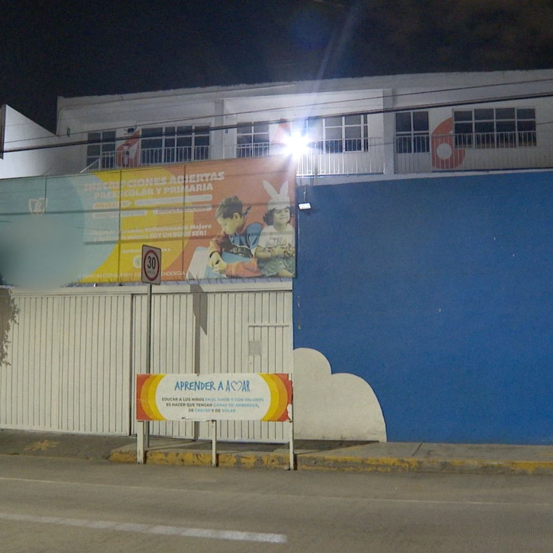 Exhiben Cuarto Oscuro de Castigo en Escuela Preescolar Primaria Colegio Carrusel Magone de Ignacio Romero Vargas Puebla