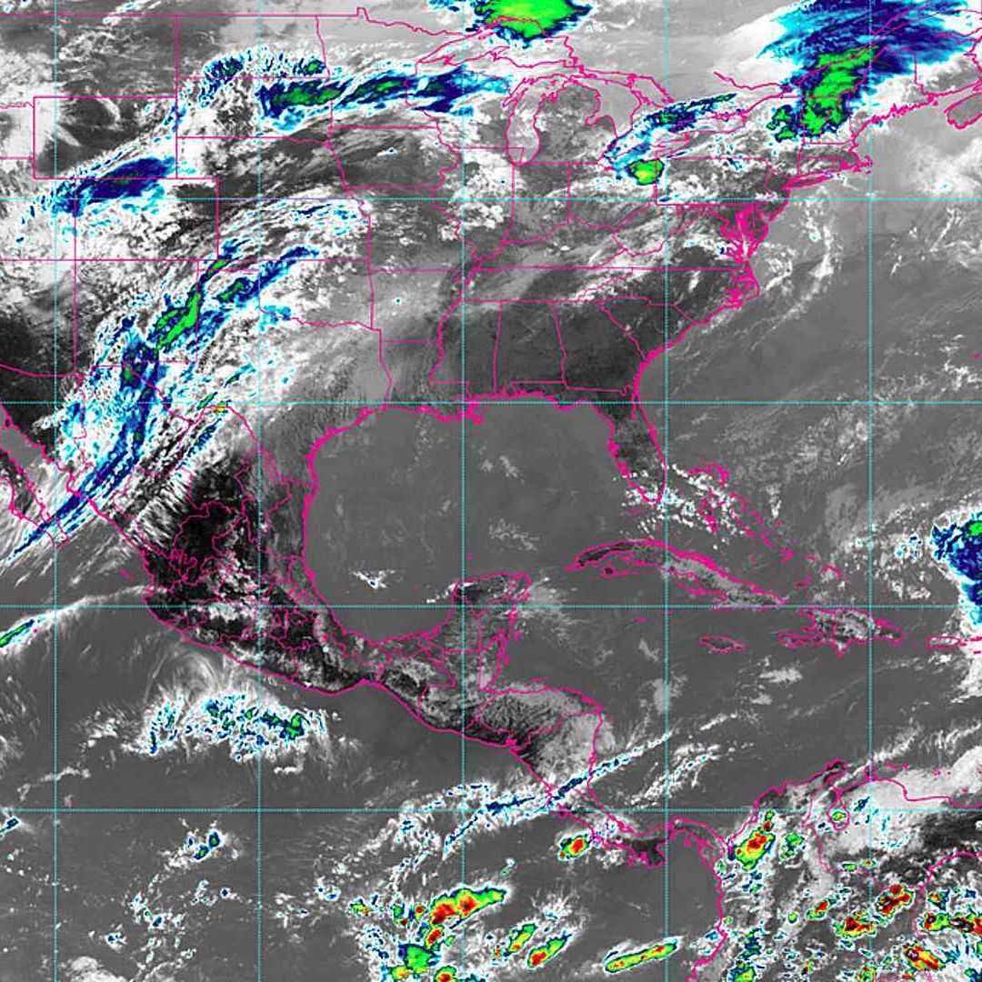 Mapa de satélite que muestra los fenómenos meteorológicos actuales en México. Foto: SMN