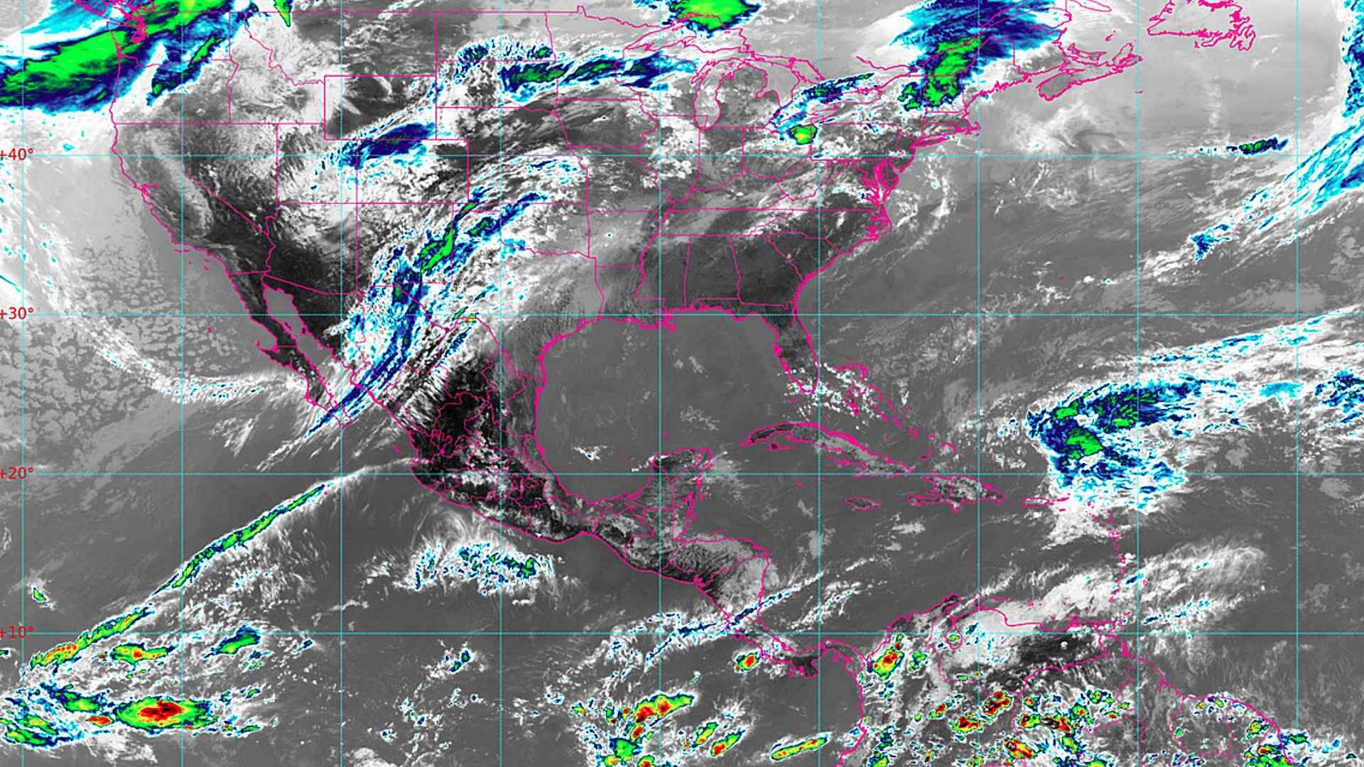 Mapa de satélite que muestra los fenómenos meteorológicos actuales en México. Foto: SMN