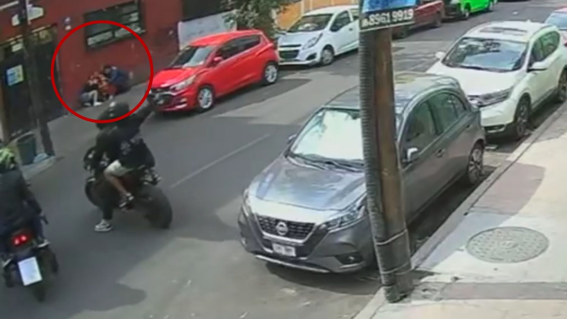 VIDEO: Familia Queda Atrapada en Medio de Balacera en Colonia Anáhuac de la Miguel Hidalgo, CDMX