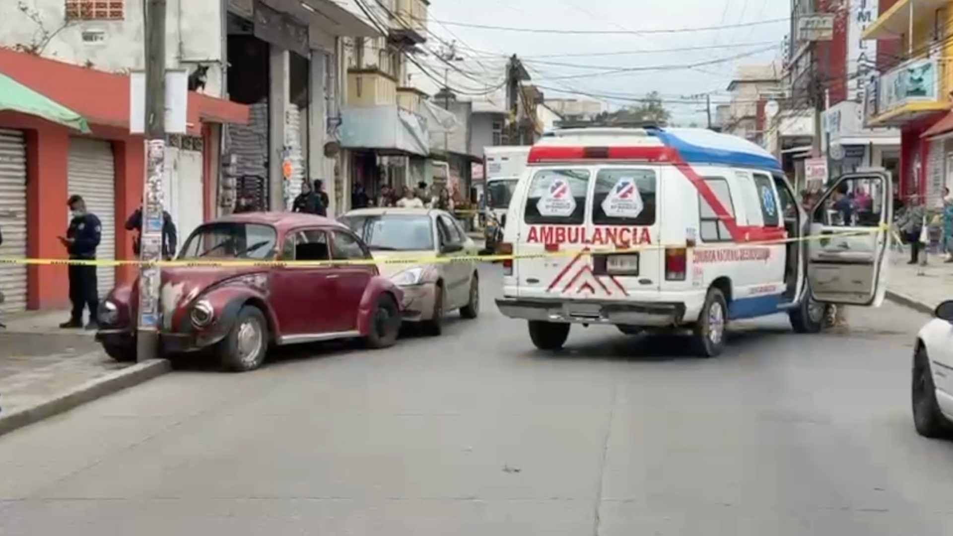 Conductor Sufre Infarto e Impacta Vehículo en Avenida Ébano Xalapa Veracruz