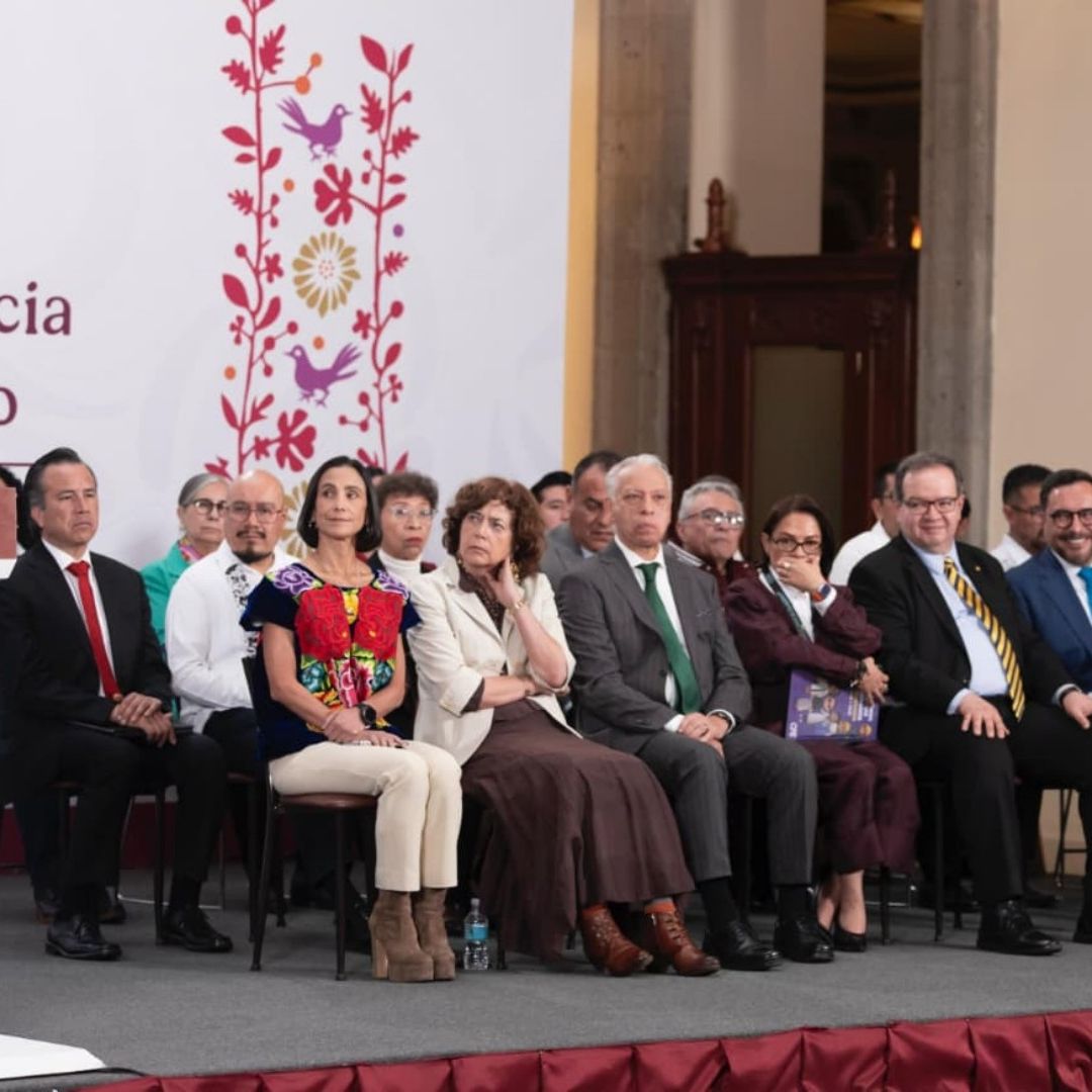 Claudia Sheinbaum, presidenta de México, en la conferencia mañanera de hoy, 15 de abril 2026. Foto: Presidencia