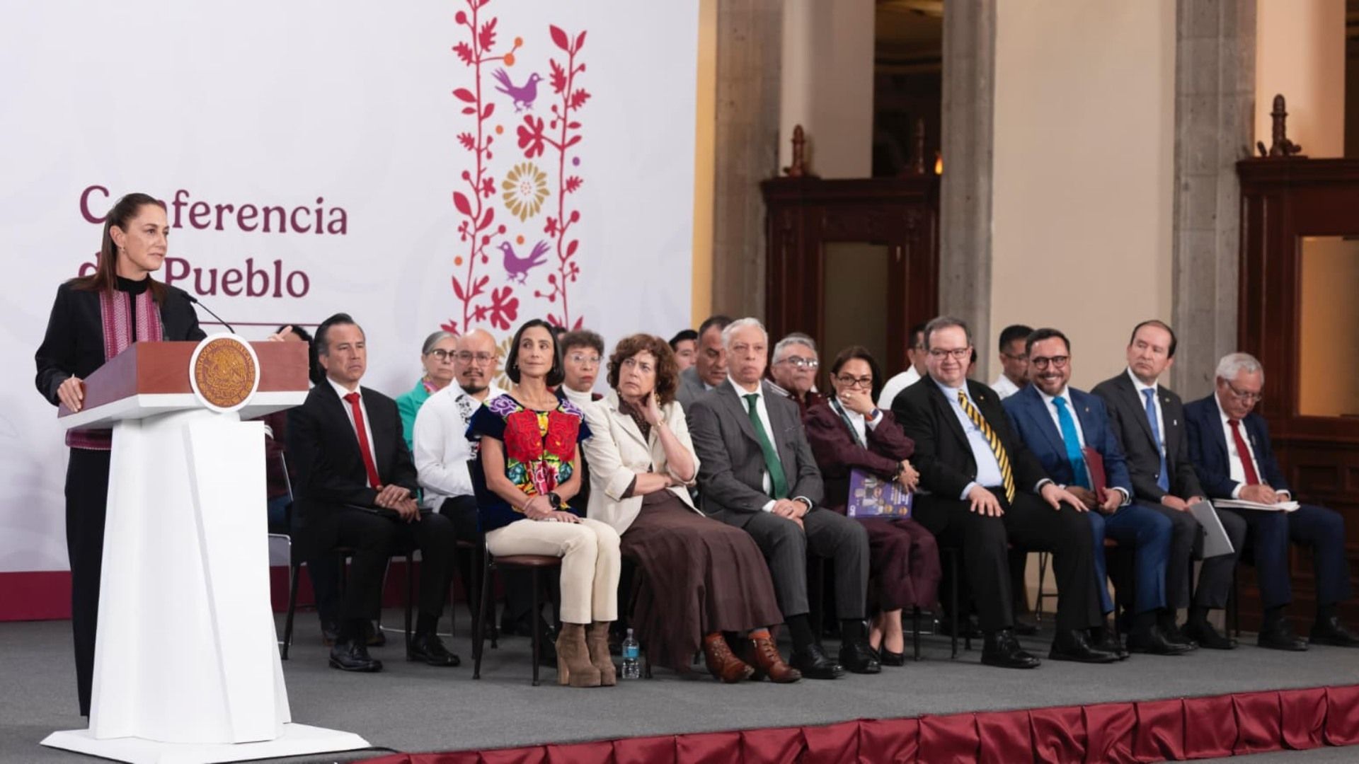 Claudia Sheinbaum, presidenta de México, en la conferencia mañanera de hoy, 15 de abril 2026. Foto: Presidencia