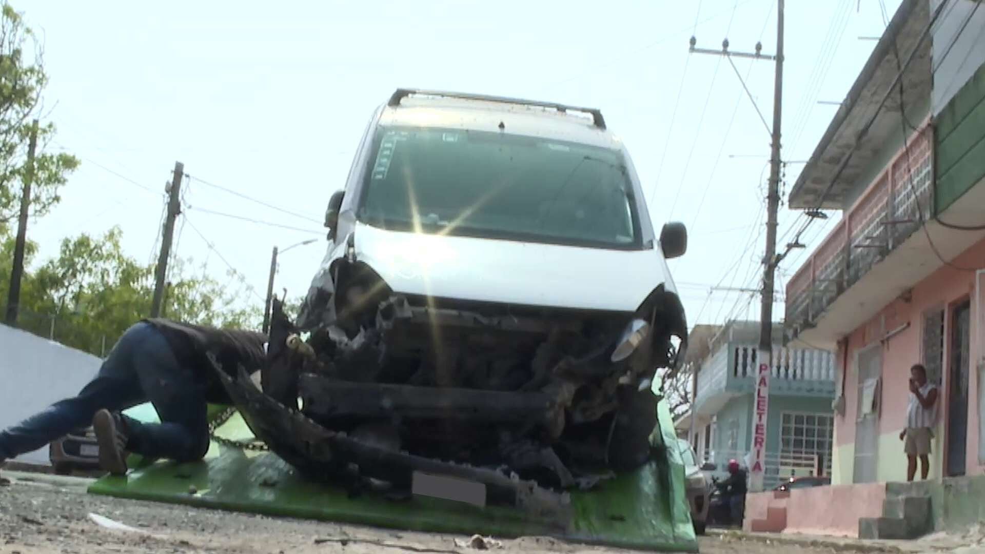 Camioneta Pierde el Control y Vuelca en Colonia de Boca del Río ...
