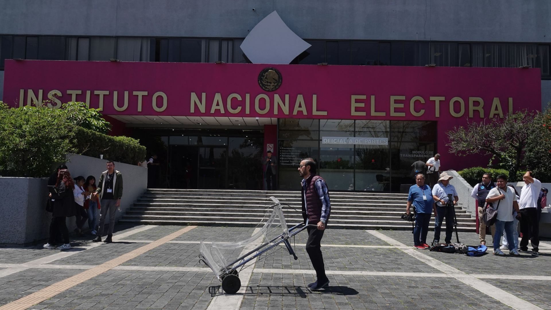 Revelan a los 15 Finalistas para las Consejerías Vacantes del INE.